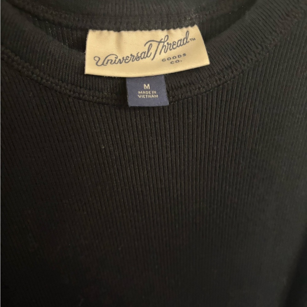 Universal Thread Black Ribbed dress with a slit on the bottom - Picture 3 of 5